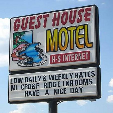 Guest House Motel Chanute Eksteriør billede