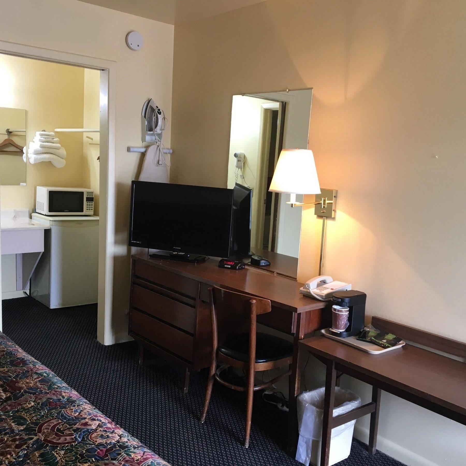 Guest House Motel Chanute Eksteriør billede